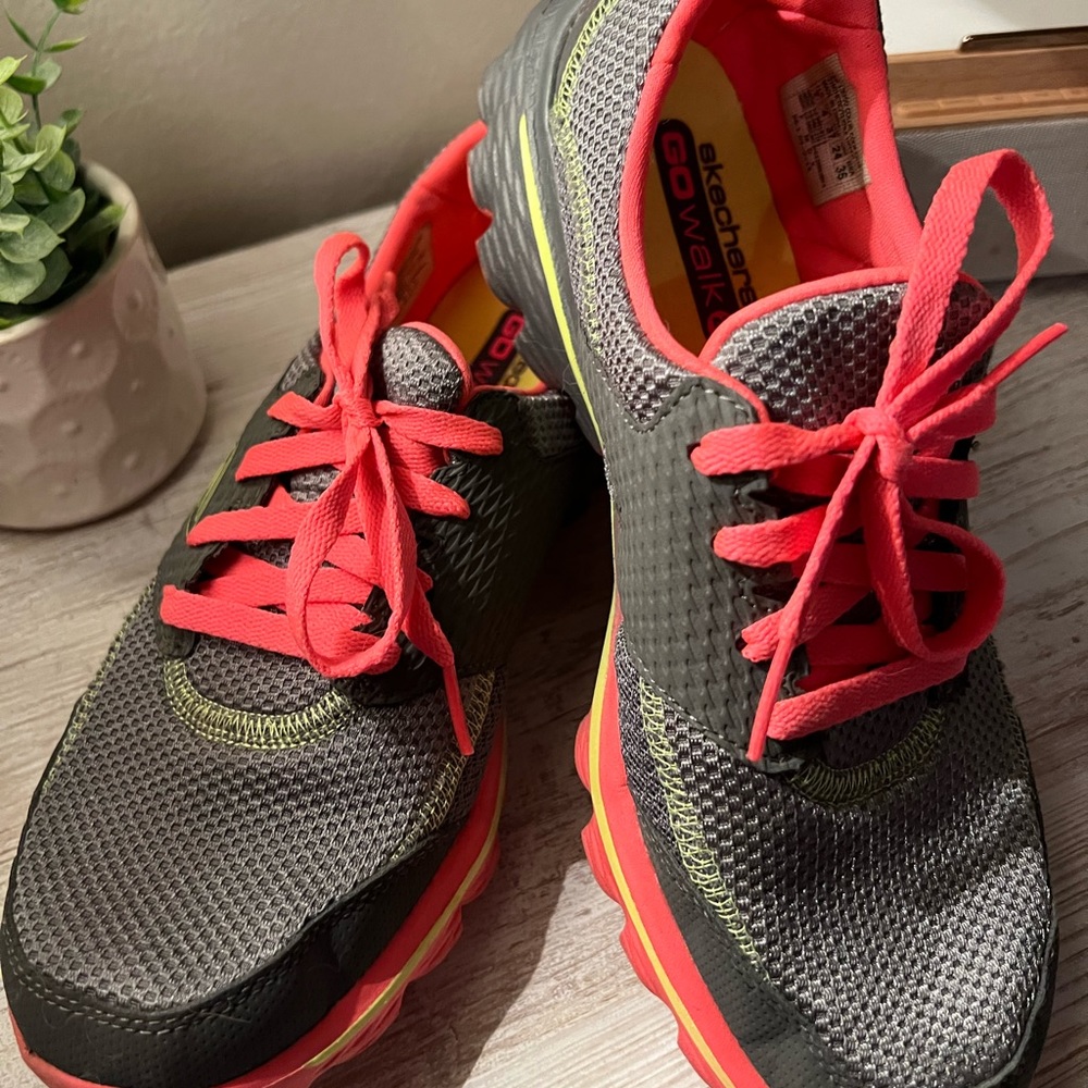 Skechers Pink and Grey Sneakers Size 7